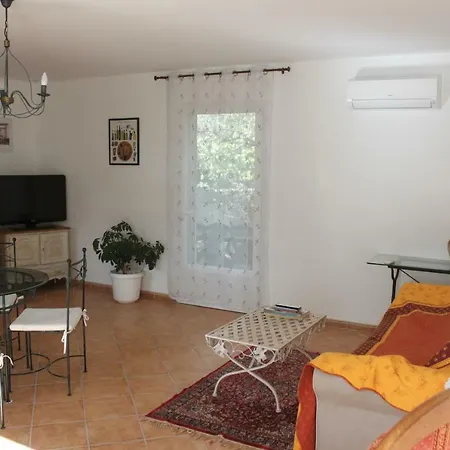 Holiday home Provence Seguret